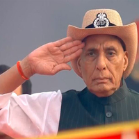 Defence Minister Rajnath Singh pays tribute to bravehearts on Police Commemoration day