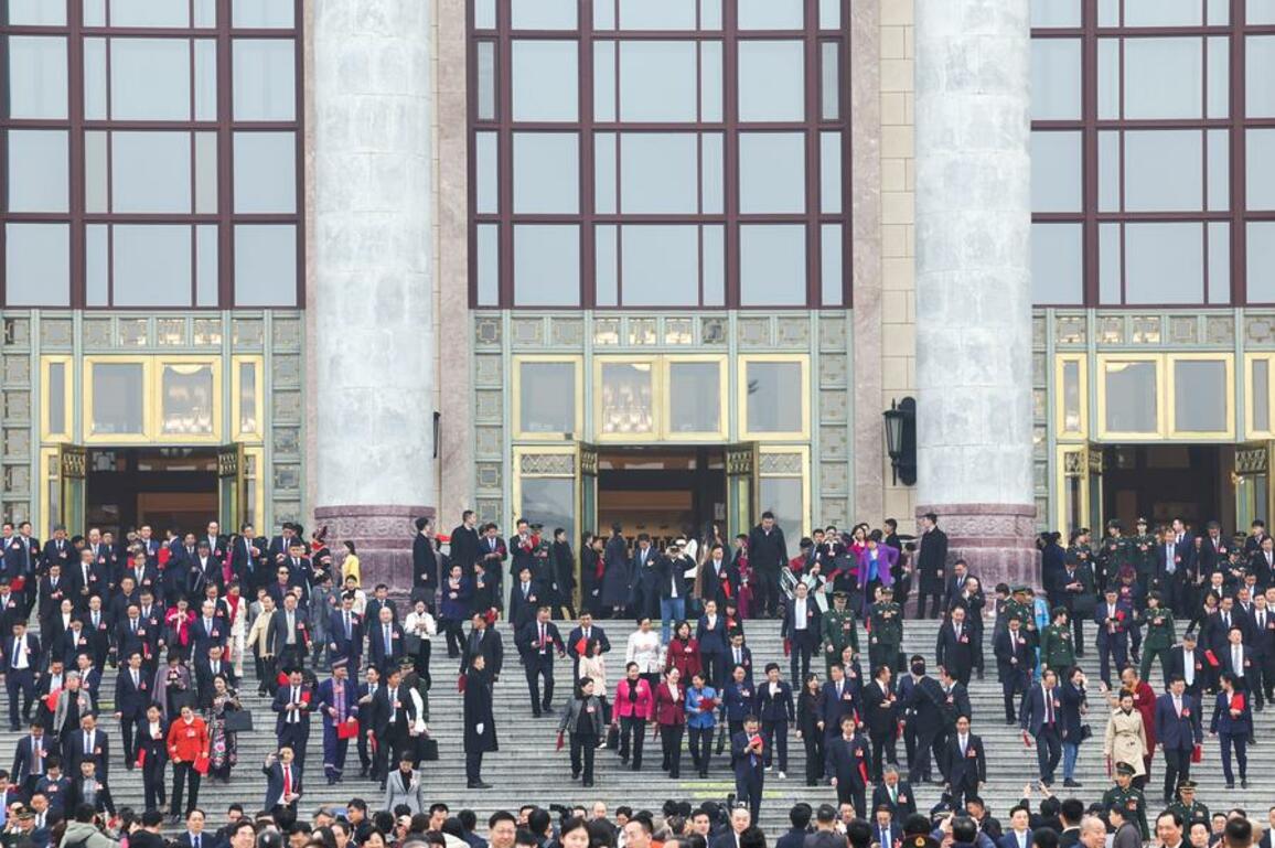 Cambodian experts laud effectiveness of China's democracy