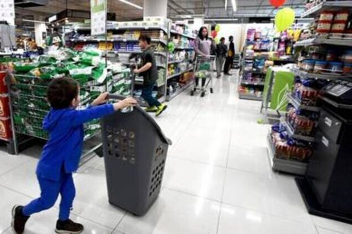 Russia reports major inflation drop in 2025