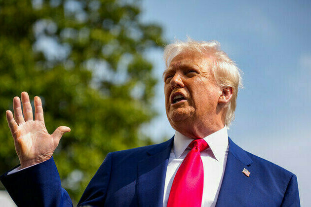 Trump threatens China with extra 50% tariff