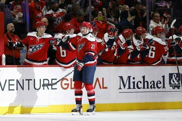 Dylan Strome tallies four points as Capitals blast Wild