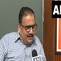 "We must show our language which is entirely different from BJP": RJD MP Manoj Kumar Jha on Rahul Gandhi's remark