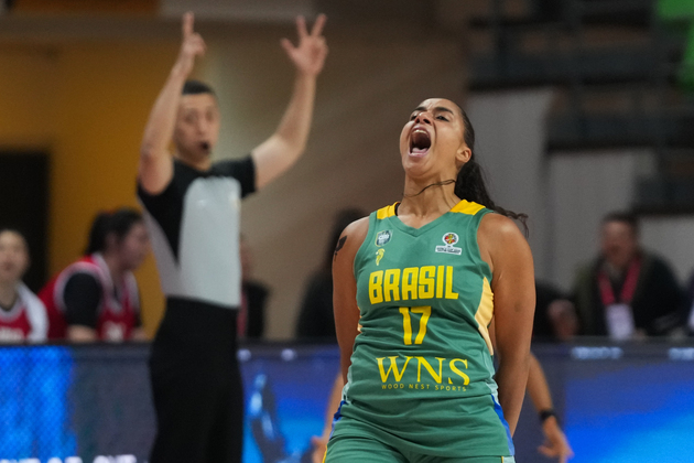(SP)CHINA-CHANGSHA-BASKETBALL-WARM UP MATCH-CHN VS BRA(CN)