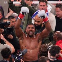 Boxer Anthony Joshua hurt in fatal crash in Nigeria