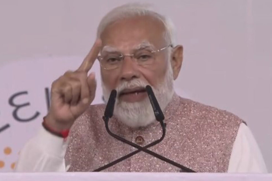 We must avoid unnecessary dependence on imported goods in our daily lives: PM Modi