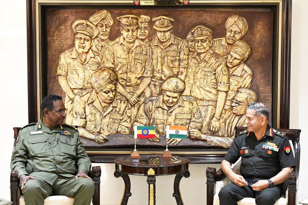 COAS General Upendra Dwivedi, Ethiopia Land Force Chief General Balcha discuss defence capacity-building