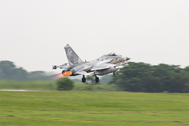 Taiwan detects 6 Chinese aircraft, 5 naval vessels near its territory