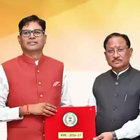 Chhattisgarh Finance Minister present Rs 1.72 lakh cr budget for 2026-27, focus on Bastar development, education and industry