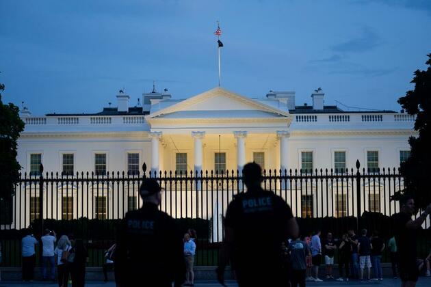 Roundup: Trump's immigration policies, research cuts fuel U.S. scientific exodus