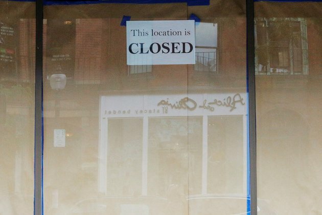 White House assesses lockdown possibility