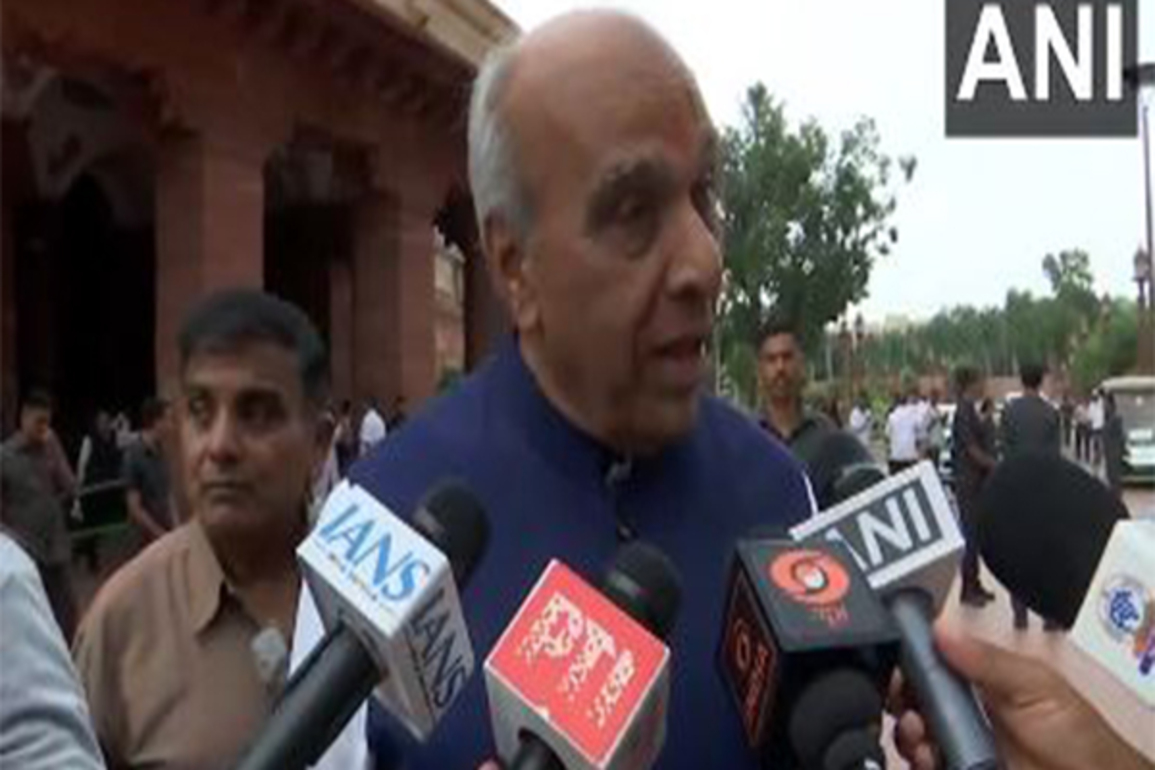 "Hit and run won't work": BJP's Jagdambika Pal says Rahul Gandhi will have to produce proof of EC allegations or apologise