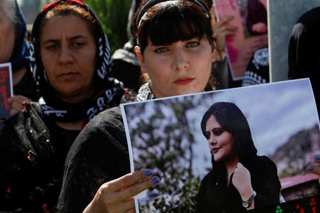Amid Protests, Iran&#039;s Guard Strikes Kurdish Groups in Iraq