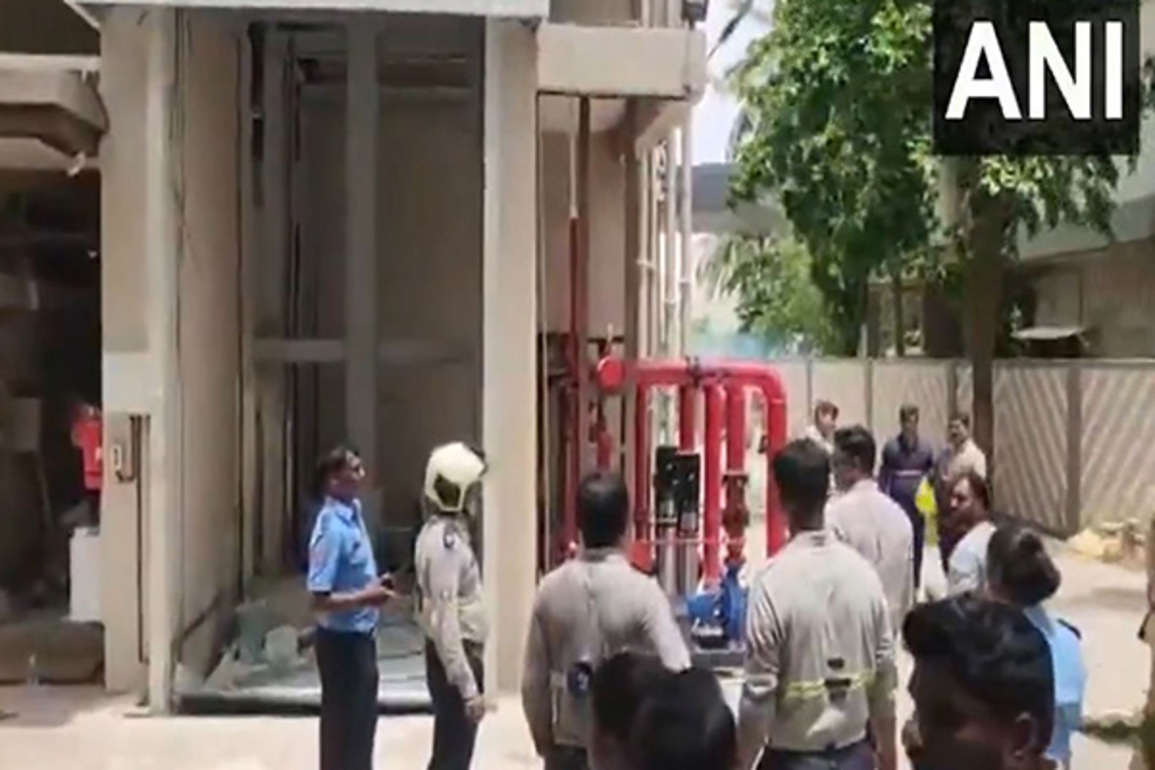 Mumbai: 1 dead, another injured after car parking lift collapses in Borivali West area
