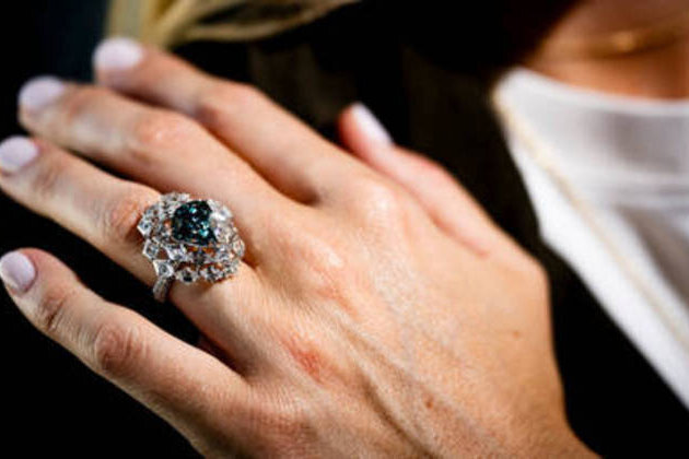 African diamond fetches record $17.3 million (VIDEO)