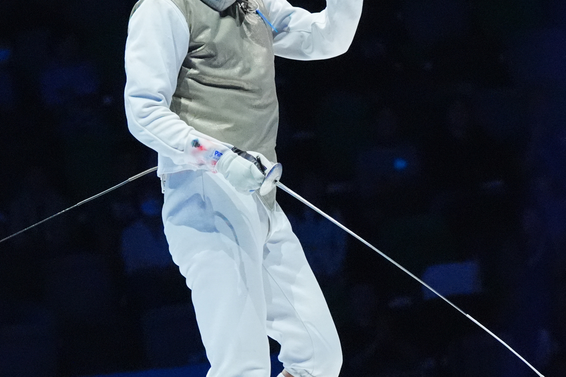(SP)CHINA-15TH NATIONAL GAMES-FENCING-MEN'S FOIL INDIVIDUAL-FINAL (CN)