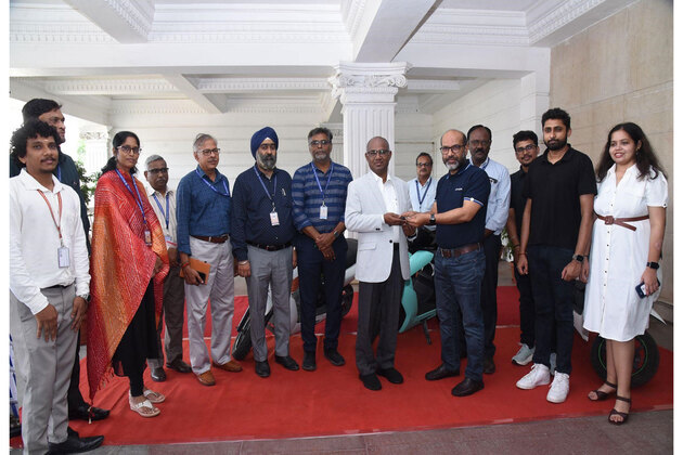 SRMIST Signs MoU with Ather Energy; Launches 'Ather Forge'
