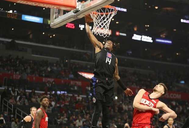 Clippers roll over Rockets