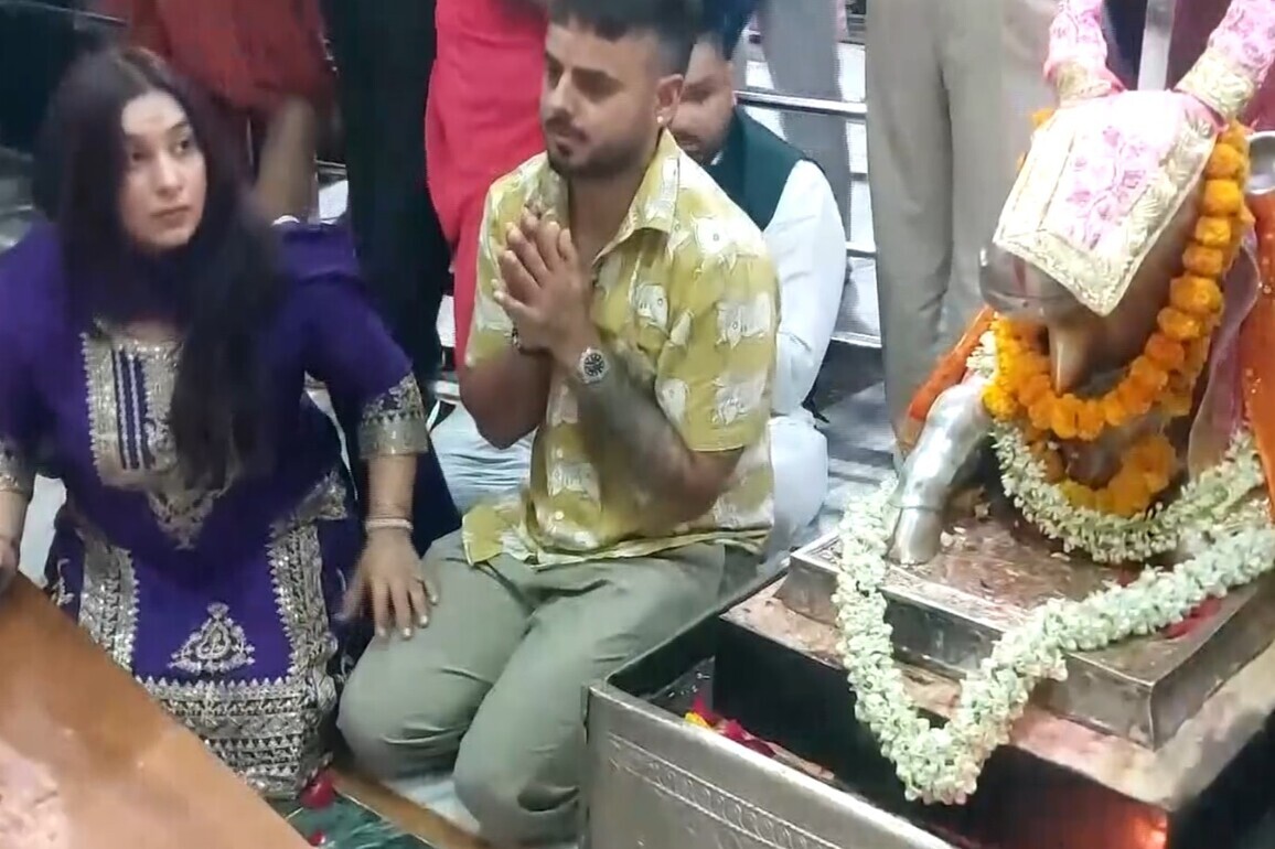 Nitish Rana attends Bhasma Aarti at Shree Mahakaleshwar Temple in Ujjain