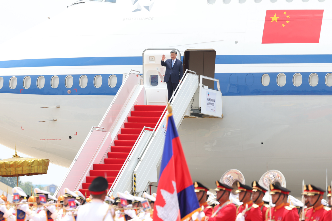 CAMBODIA-PHNOM PENH-CHINA-XI JINPING-STATE VISIT-ARRIVAL