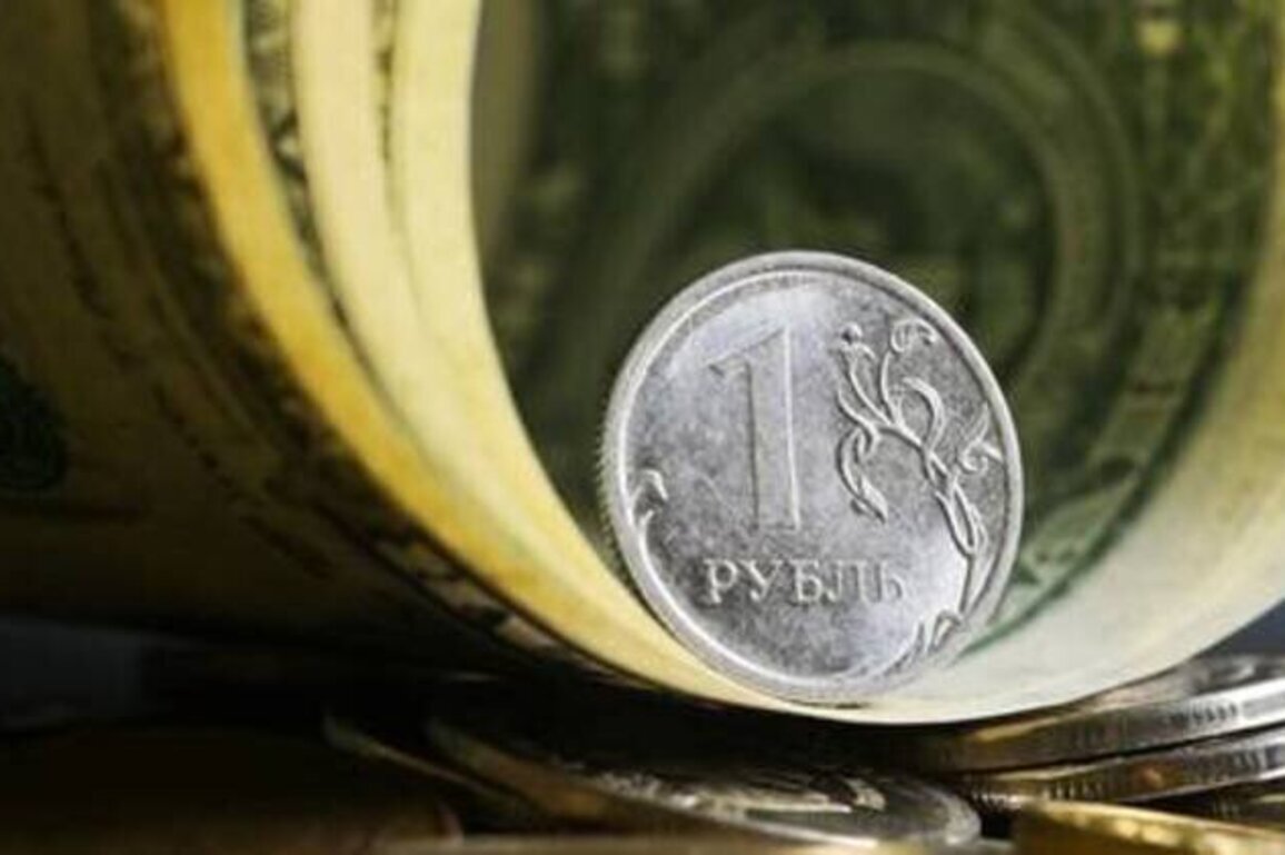Ruble top performer against US dollar - Bloomberg