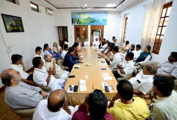 Leaders of INDIA bloc meet at Kharge's residence, to give notice on NEET issue in Parliament tomorrow