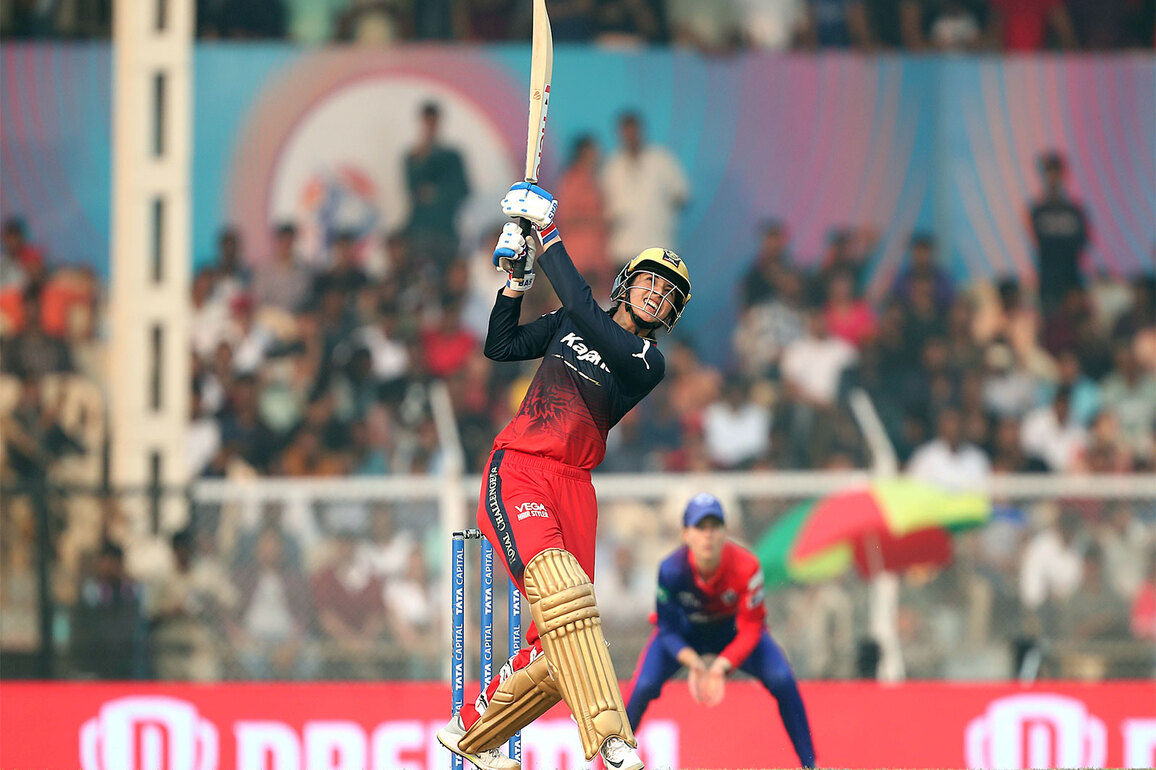 RCB continue winning streak in WPL 2026, defeat DC by 8 wickets
