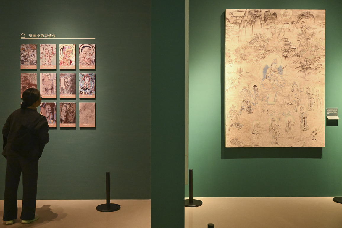 CHINA-SHANGHAI-DUNHUANG-EXHIBITION-PREVIEW (CN)