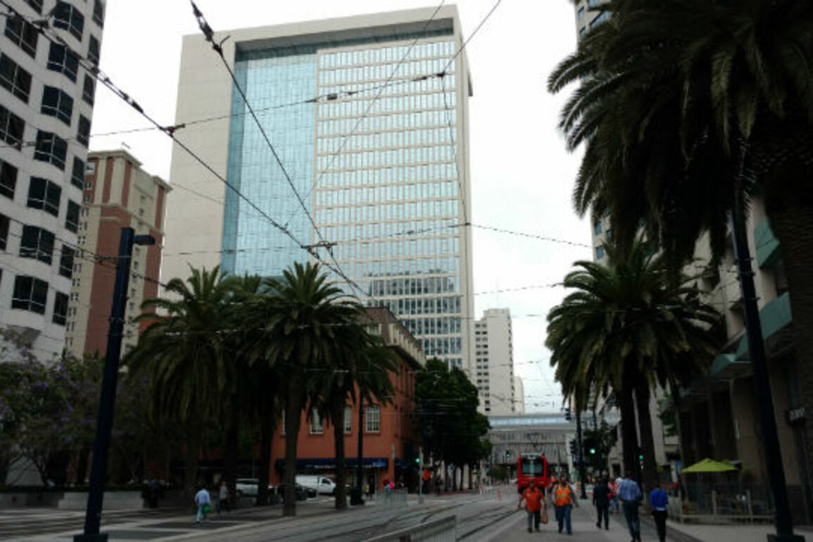 Inmate allegedly attacks, tries to kill deputy at San Diego courthouse