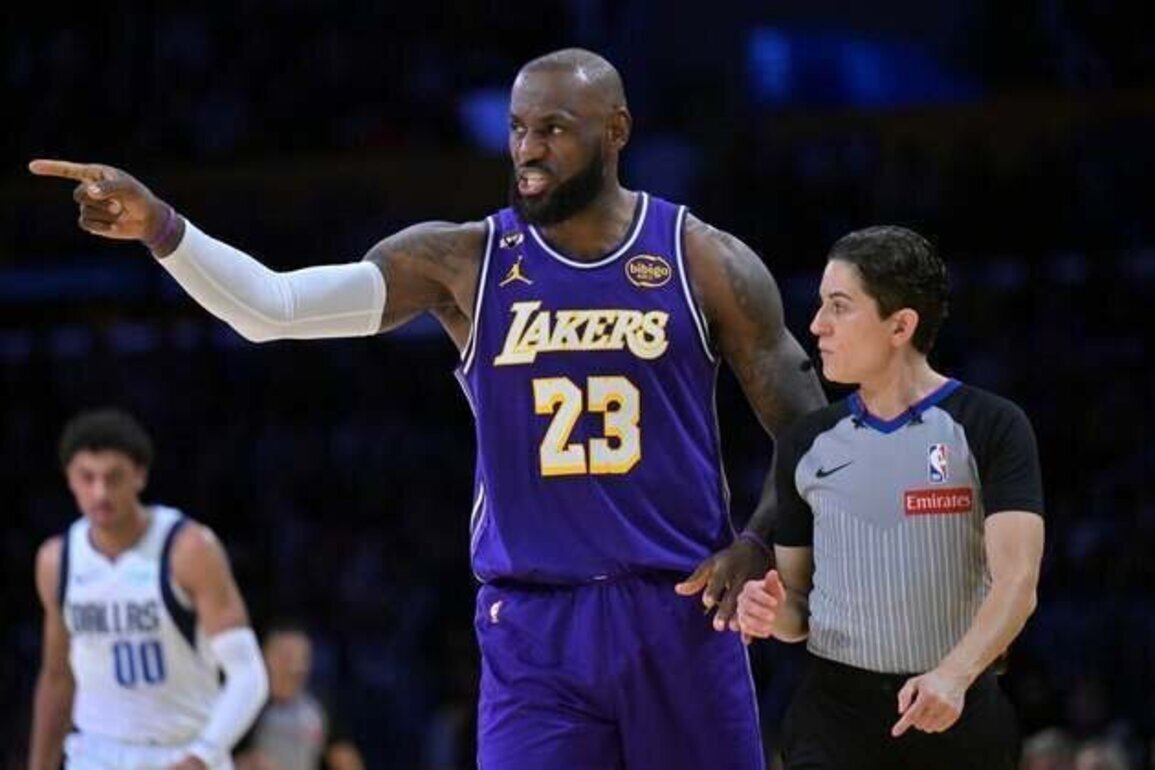 LeBron James, depleted Lakers face Mavericks