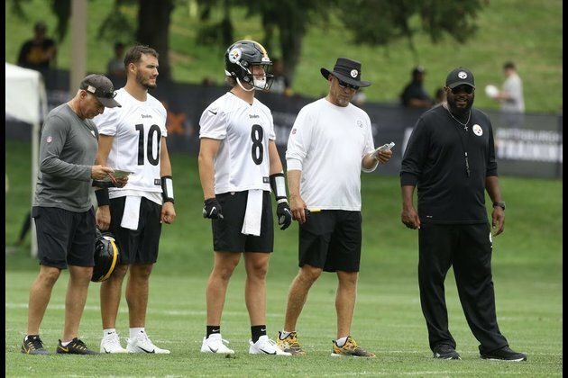 Mitchell Trubisky well ahead in Steelers' QB derby