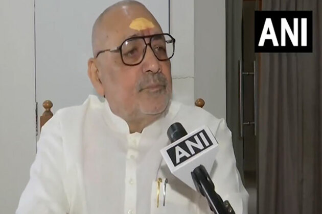 'Meteorologist of defeat', Union Minister Giriraj Singh slams Rahul Gandhi
