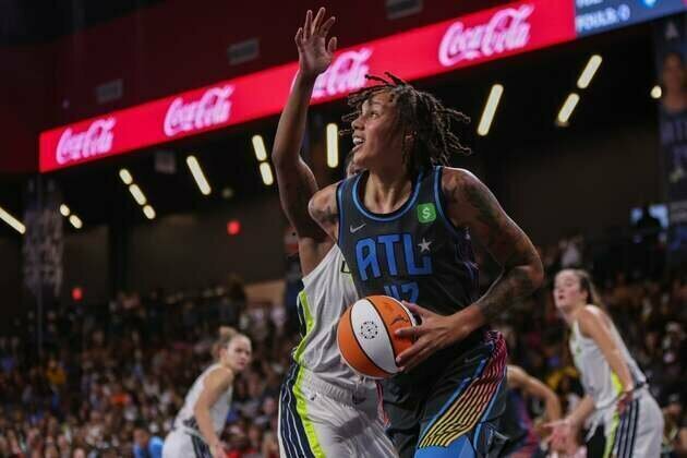 Rhyne Howard, Dream seal playoff bid with win over Wings