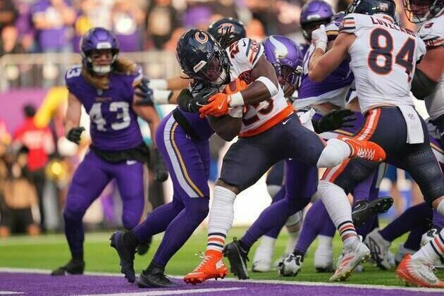 Bears regroup, overcome Vikings 19-17 on late field goal
