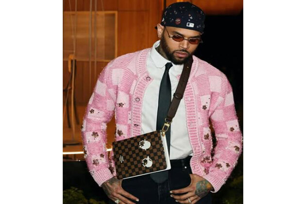 Chris Brown pleads guilty to affray charge over 2023 London nightclub attack