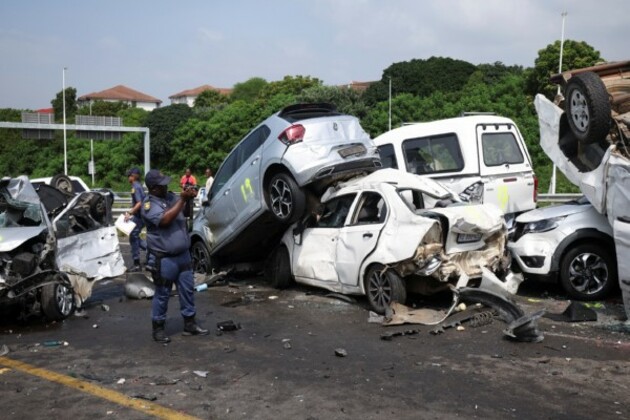 Car pile-up in Austin Texas kills 5, injures 11