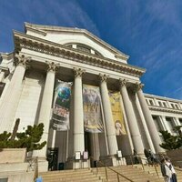 Trump isn't the first US politician to pick a fight with the Smithsonian. But this time could be different