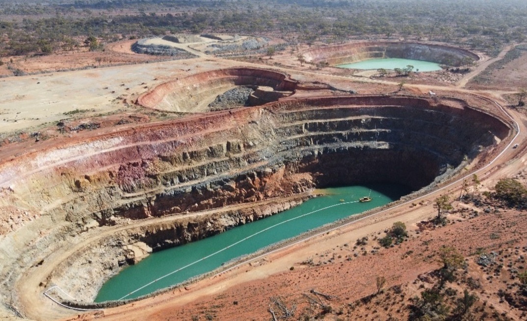 Dewatering at Majestic