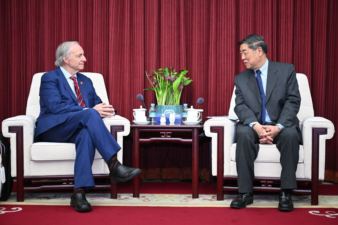 CHINA-BEIJING-HE LIFENG-RAY DALIO-MEETING (CN)