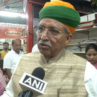 "It has become habit for Rahul Gandhi to defame country": Union Minister Meghwal