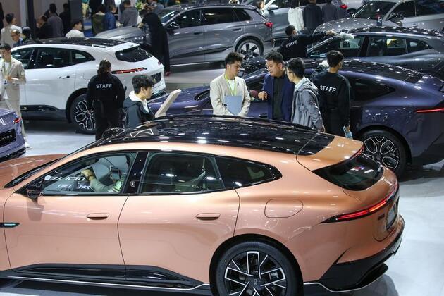 China's EV makers accelerate push into chips, AI amid global cooperation