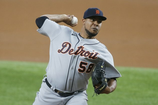 Wily Peralta, Tigers can take road series vs. Twins