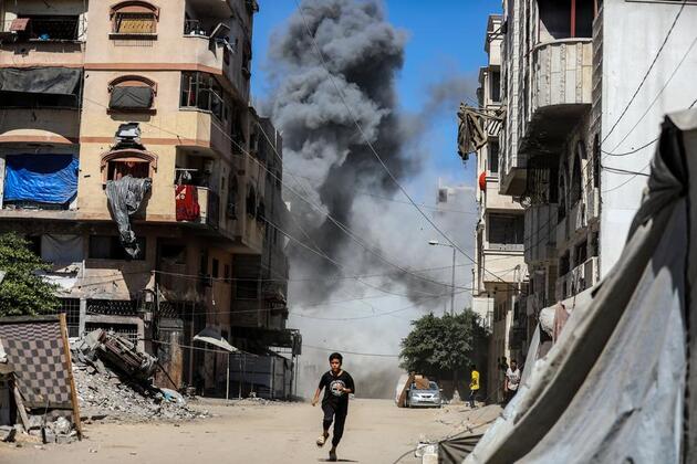 Dozens killed as Israel mounts major ground offensive in Gaza City