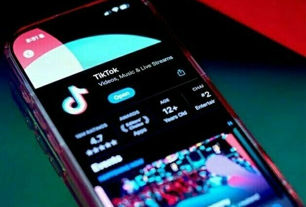 TikTok Returns to US App Stores After Trump Delays Ban Enforcement