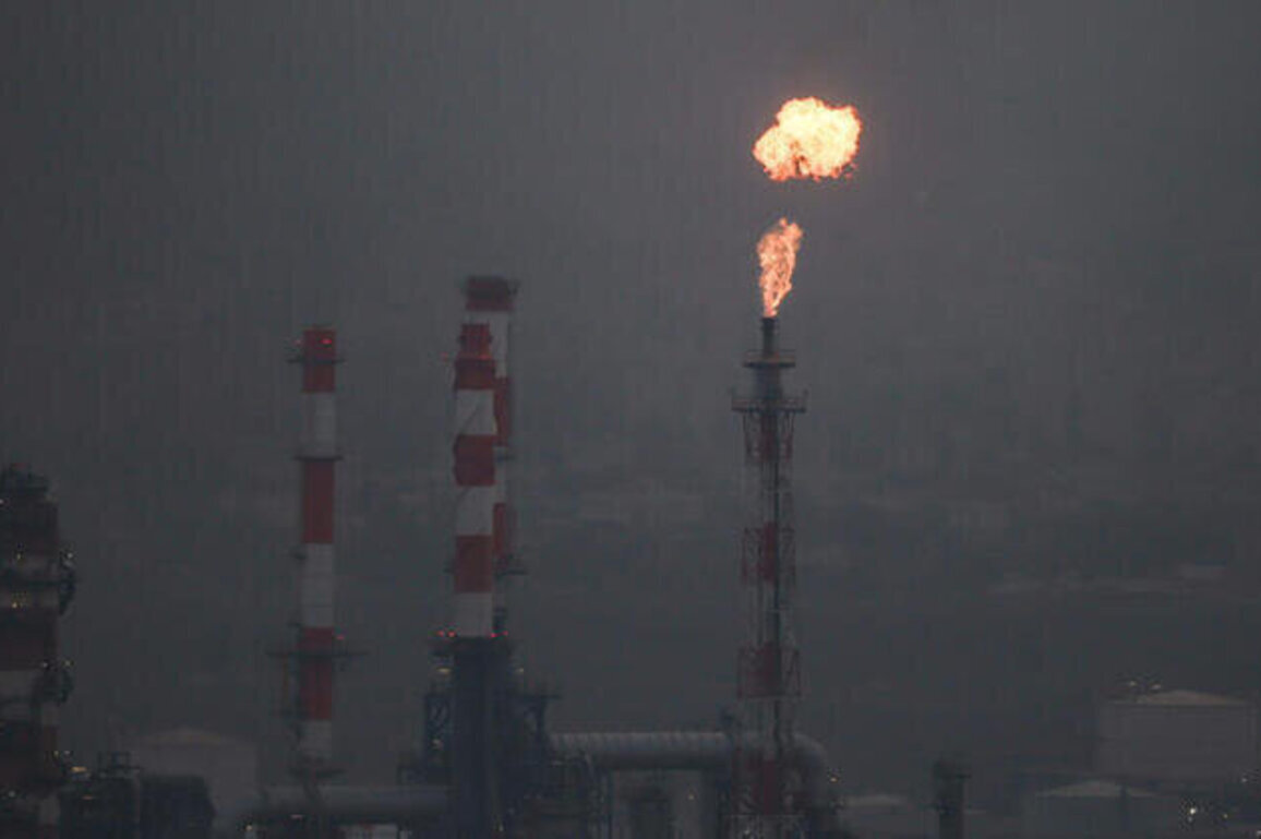 Iran warns of 'zero restraint' amid intensifying gas and oil attacks