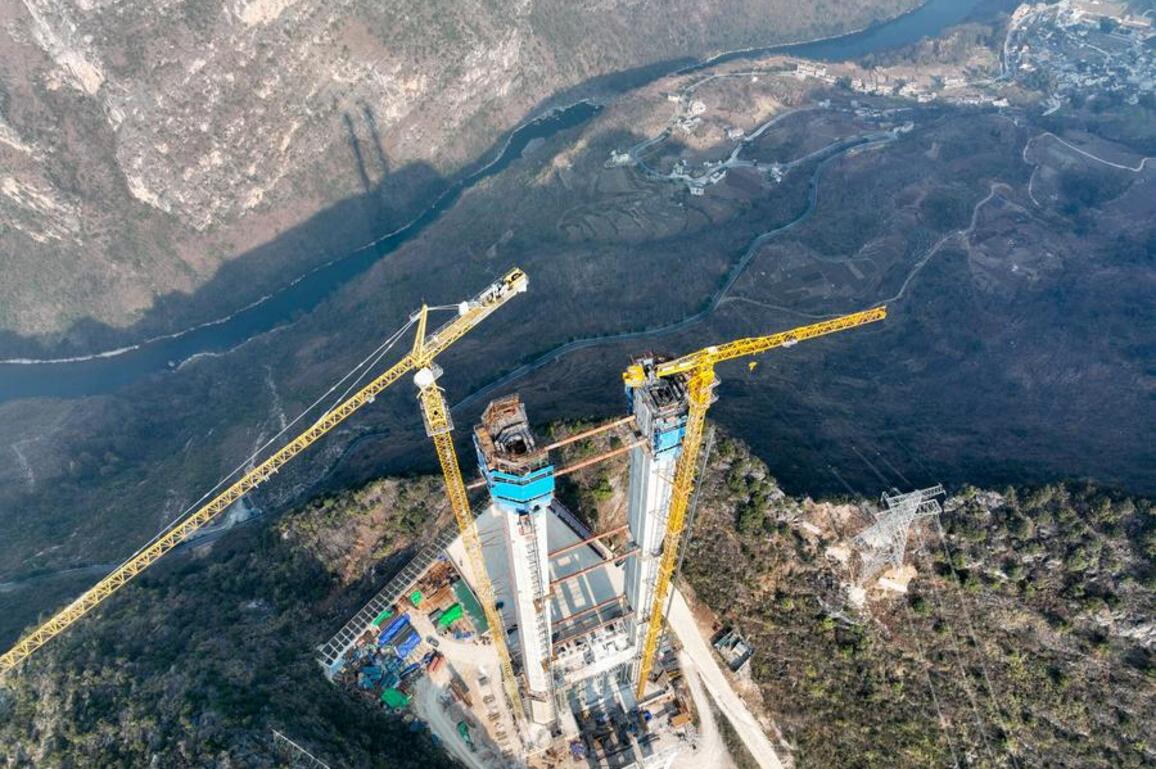 GloriousGuizhou | World's tallest bridge opens to traffic in southwest China's Guizhou