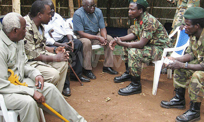 'Top LRA commander' surrenders to US forces 'Top LRA commander' surrenders to US forces
