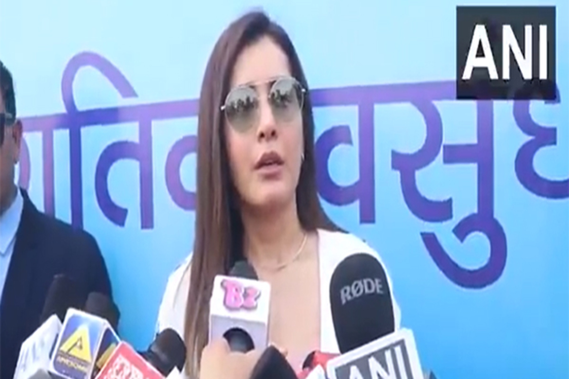 "I hope we fight this as a nation and come back strong," Raashii Khanna on Pahalgam terror attack