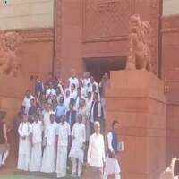 Congress MPs stage protest against Centre on issue of US tariffs