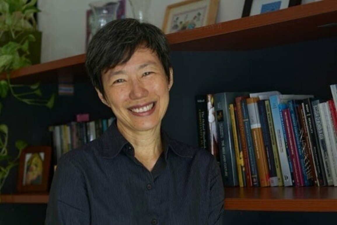 Interview  Sharon Bong