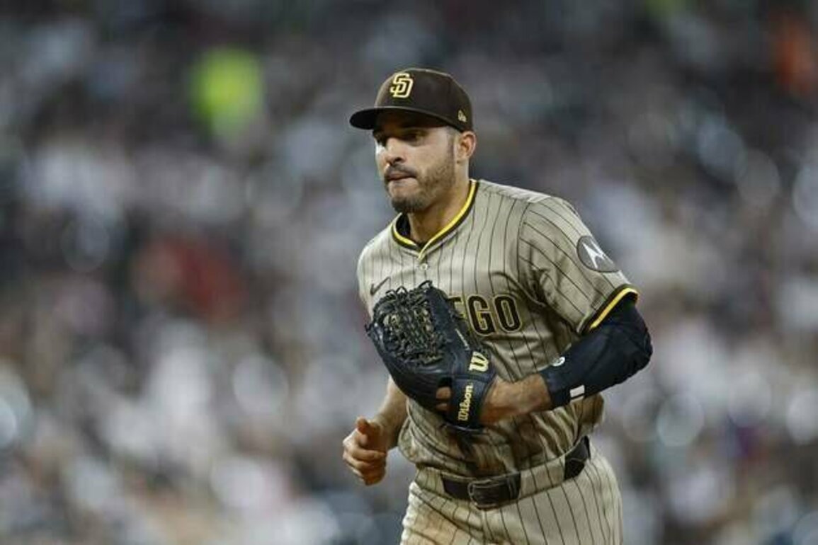 Padres place OF Ramon Laureano (finger) on 10-day injured list